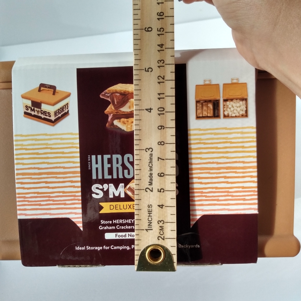 Brand New Hershey's Chocolate Deluxe S'mores Caddy Fall Campfire Fun #2 - Picture 5 of 6
